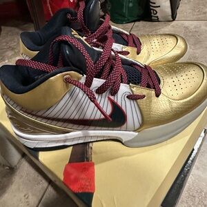 Kobe 4 gold medal